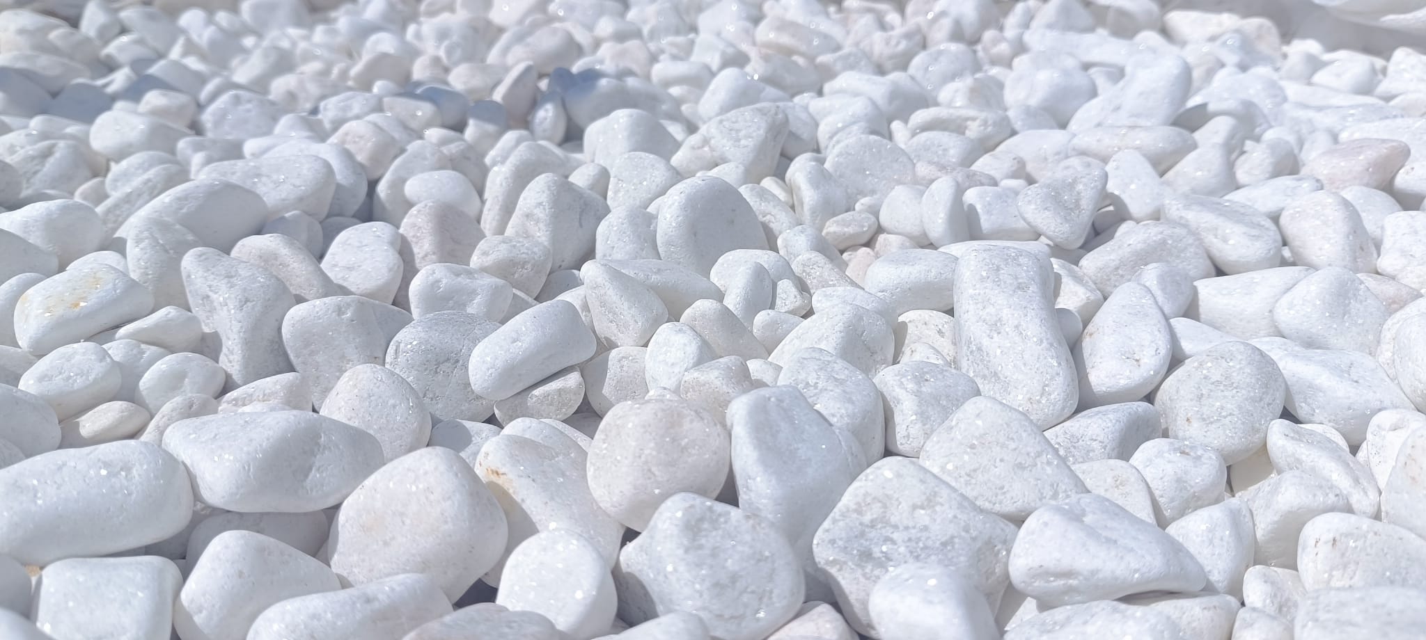 SACA CANTO RODADO BLANCO 20-40MM (1000 KGS)